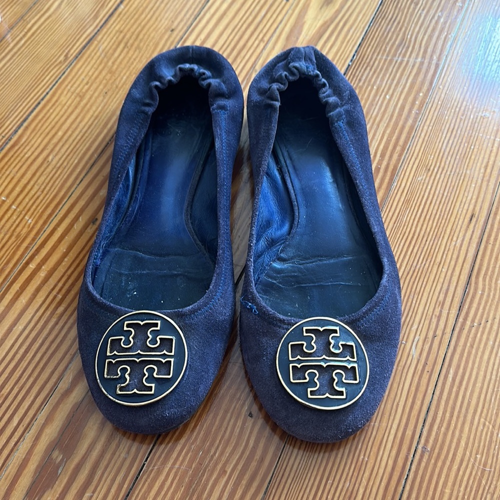 Tory Burch navy blue suede flats with gold logo